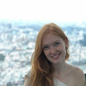 Meet your Posher, Lara